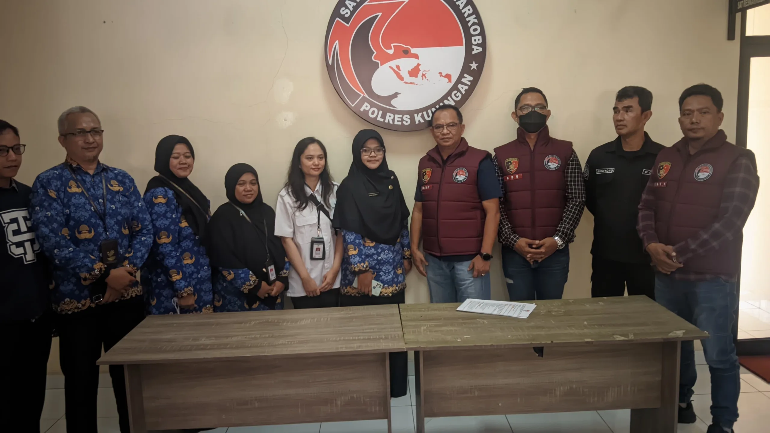 Polres Kuningan Ungkap Jaringan Narkoba Tembakau Sintesis, Empat Pelajar Diamankan dengan Barang Bukti 21 Paket