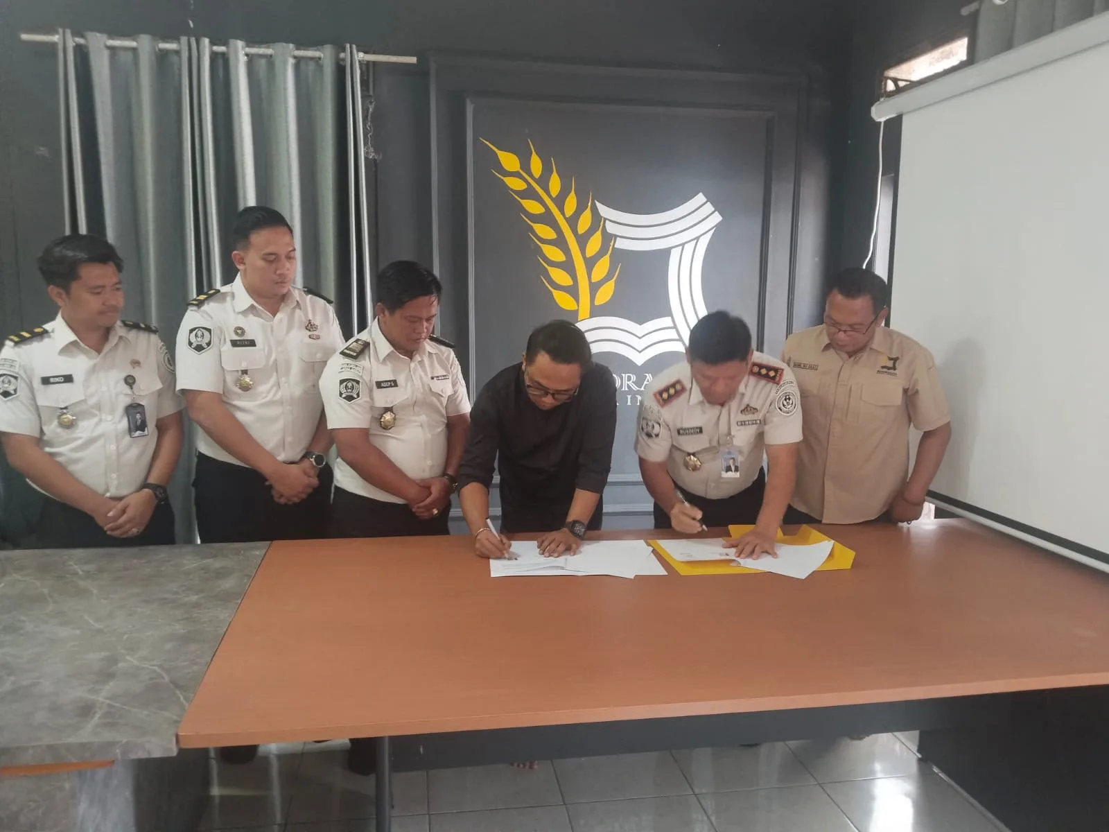 Lapas Garut Gandeng PT Mandraguna Tawarkan Solusi Pengolahan Limbah Kulit Berbasis Ekonomi Sirkular