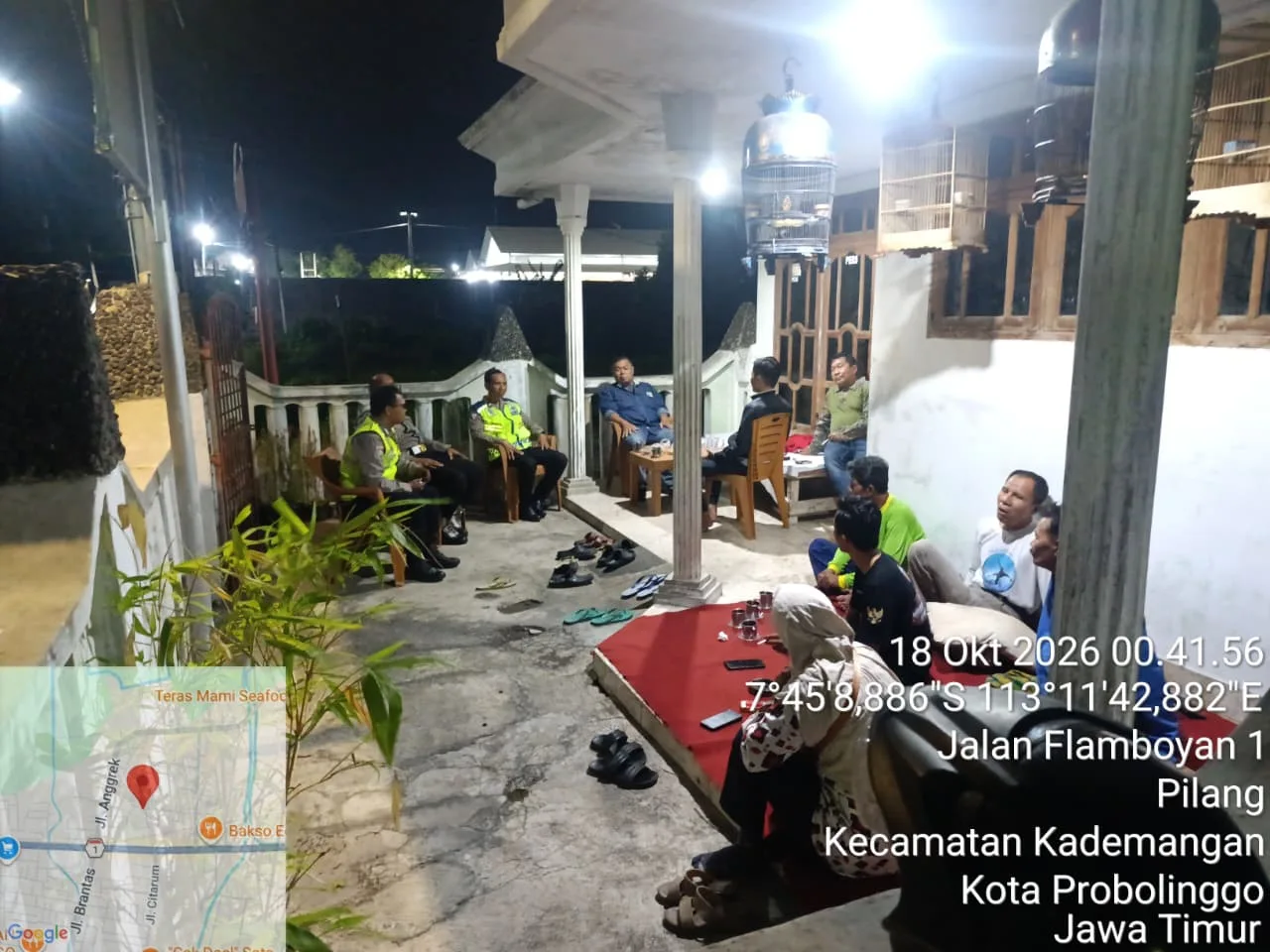 “Polisi Bersama Masyarakat”: Kapolsek Kademangan Jalin Sinergitas Lewat Sambang Malam